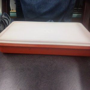 Vintage deli tupperware container